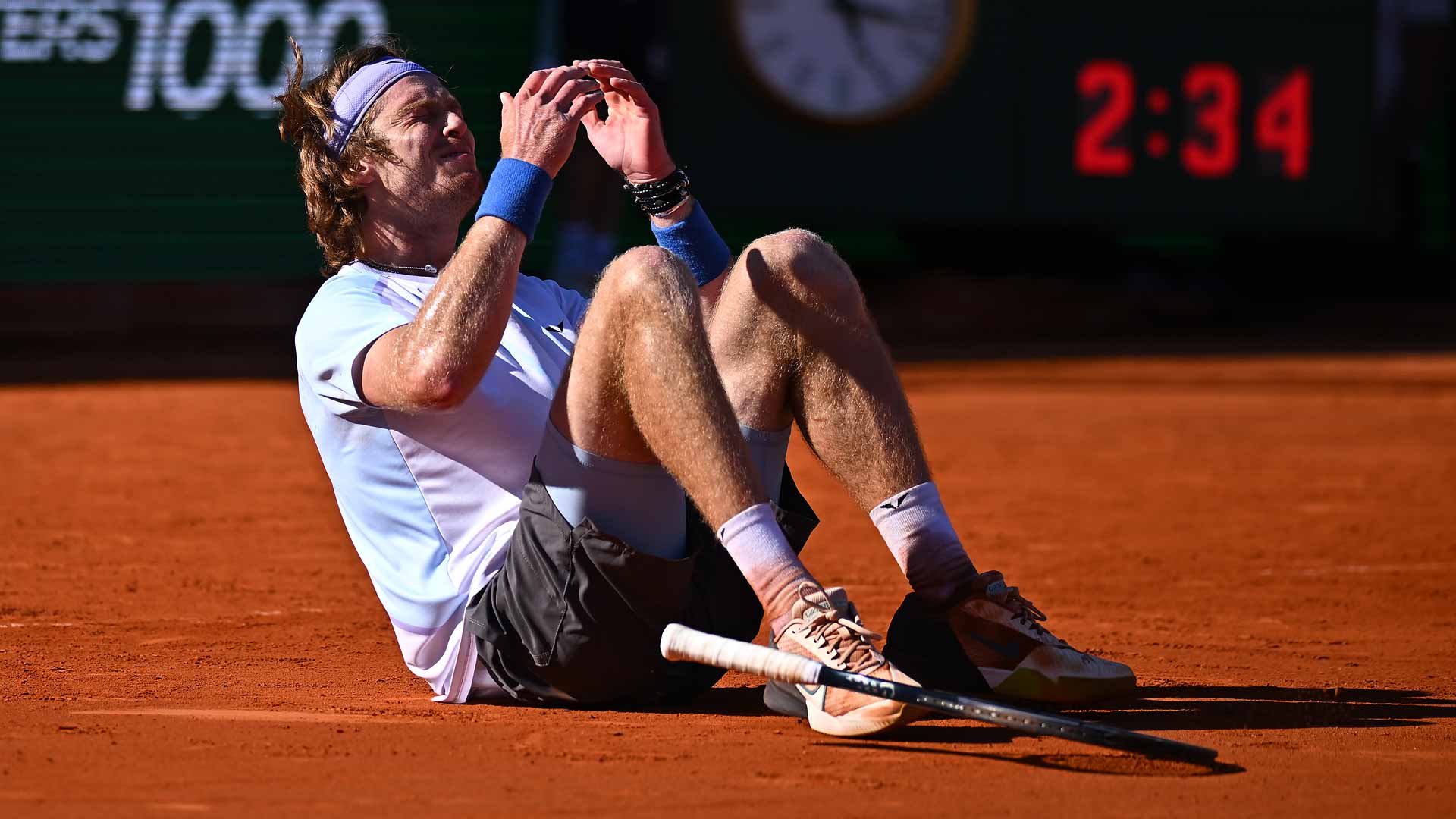 <a href='https://wwwx.atptour.com/es/players/andrey-rublev/re44/overview'>Andrey Rublev</a>