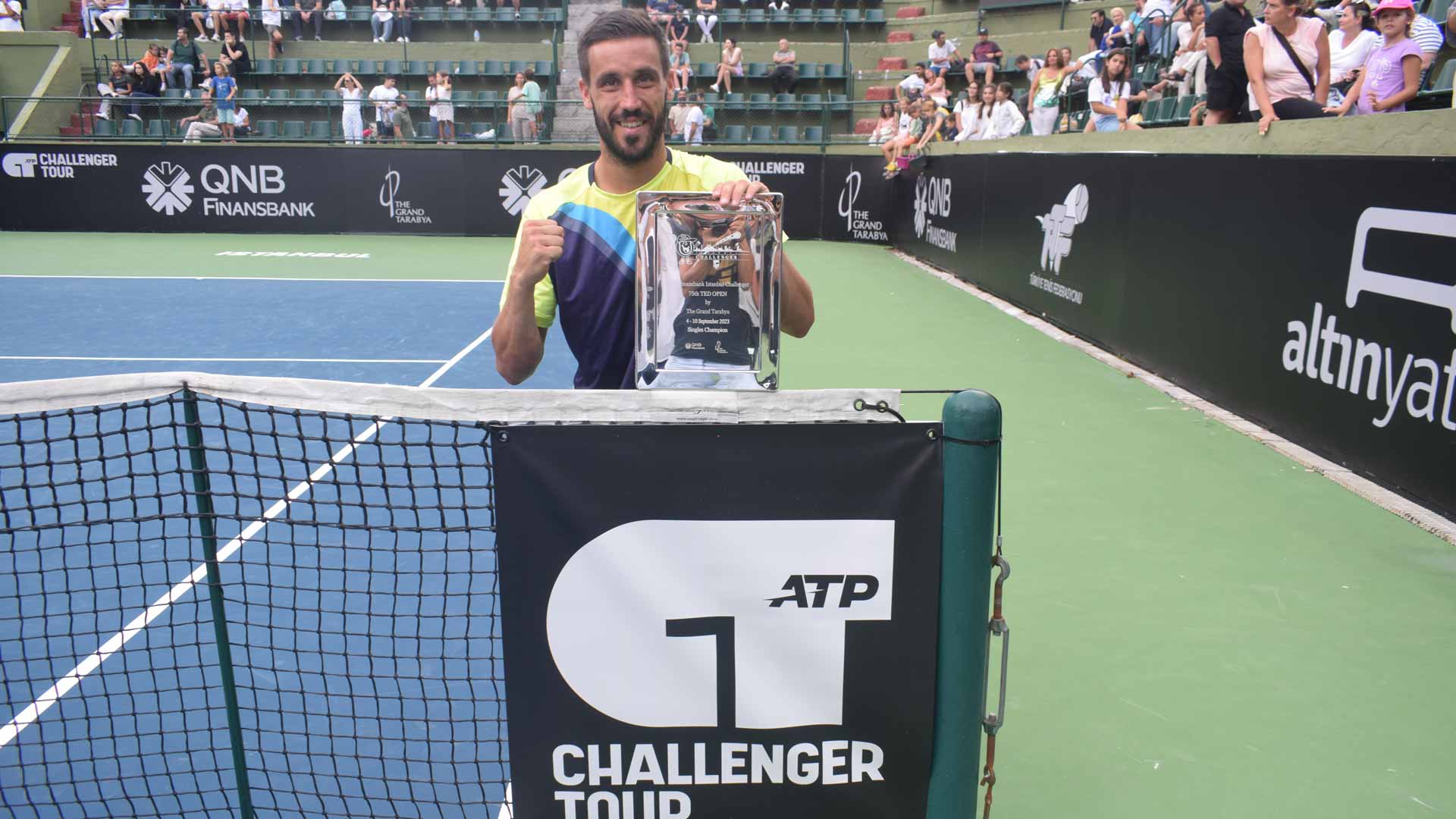 <a href='https://wwwx.atptour.com/en/players/damir-dzumhur/d923/overview'>Damir Dzumhur</a> wins the Challenger 75 event in Istanbul, Turkiye.