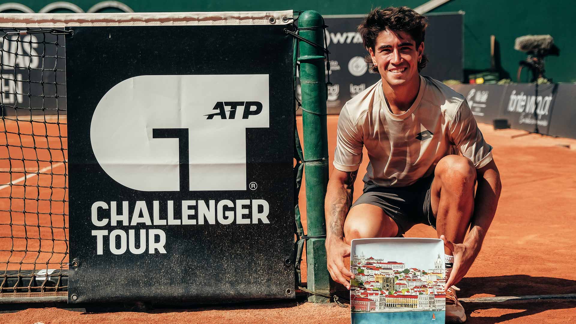 <a href='https://wwwx.atptour.com/en/players/francisco-comesana/c0df/overview'>Francisco Comesana</a> is crowned champion at the Challenger 125 in Oeiras, Portugal.