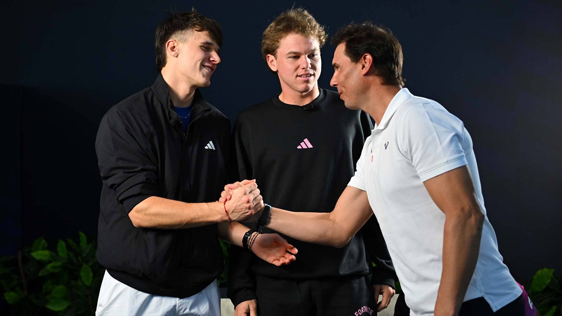 Jakub Mensik y Alex Michelsen conocieron a Rafael Nadal este viernes en Jeddah.