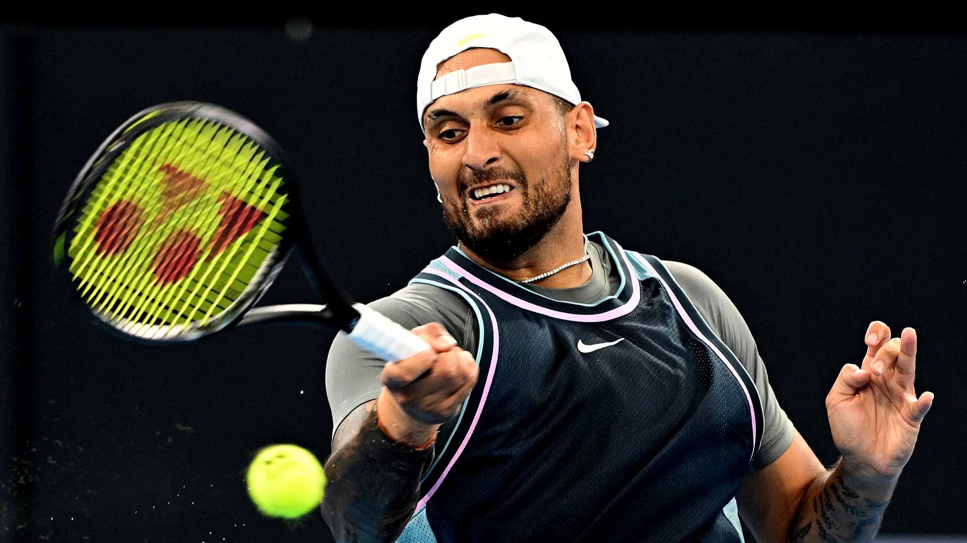 Nick Kyrgios volvió a la pista este martes en el Brisbane International presented by Evie.